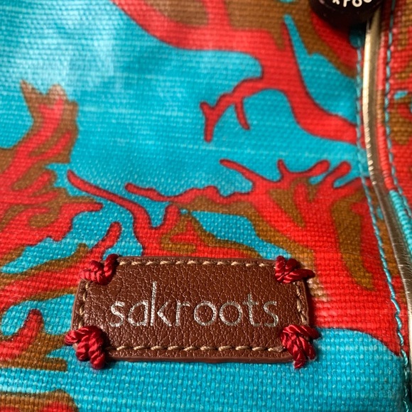 Sak Roots bag turquoise coral vegan leather straps whale charm gold hardware - Picture 4 of 6